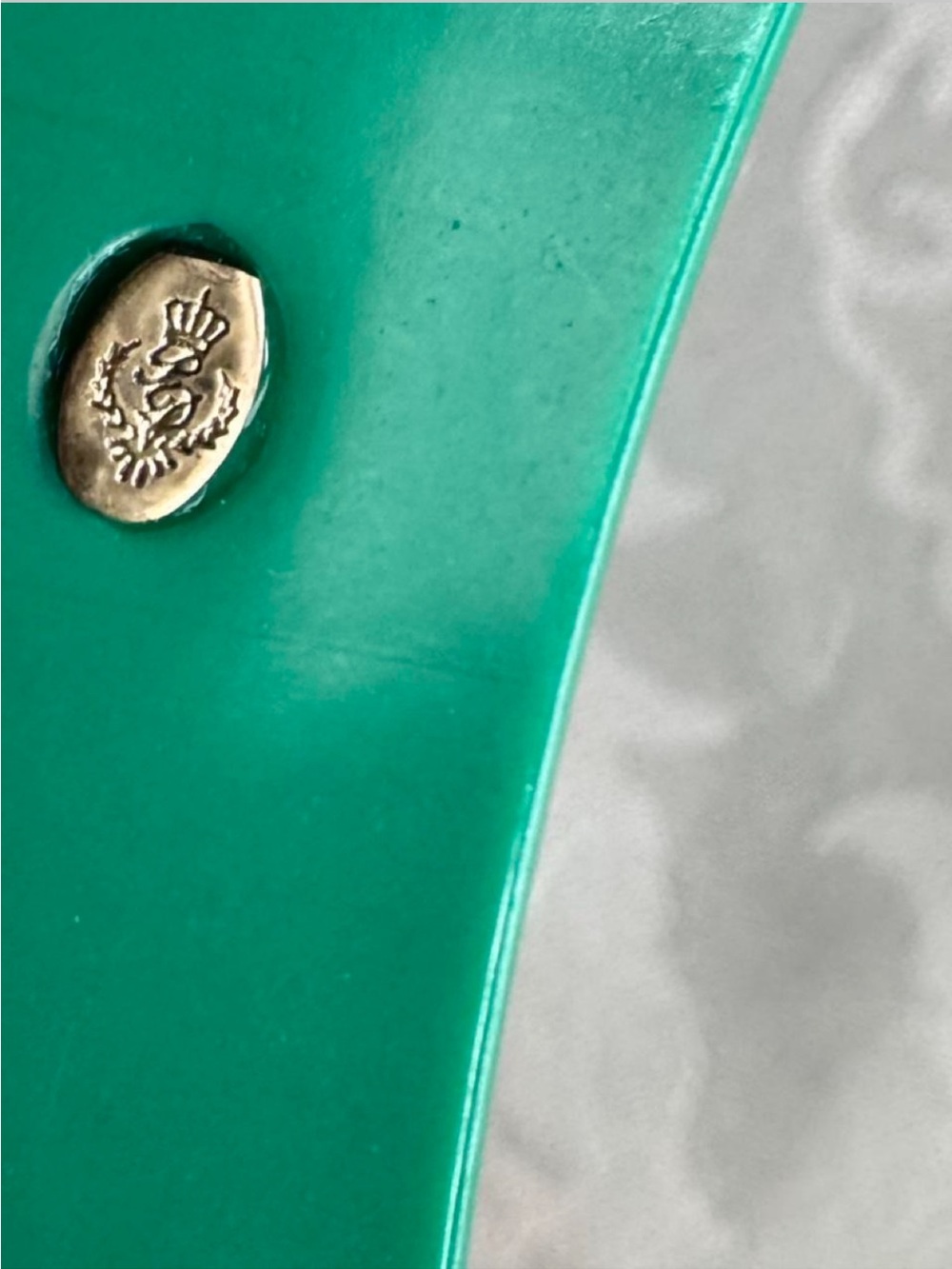 Premier Designs "Roaring Chic" Green Acrylic Bangle Bracelet - Size 8 - Picture 4 of 8